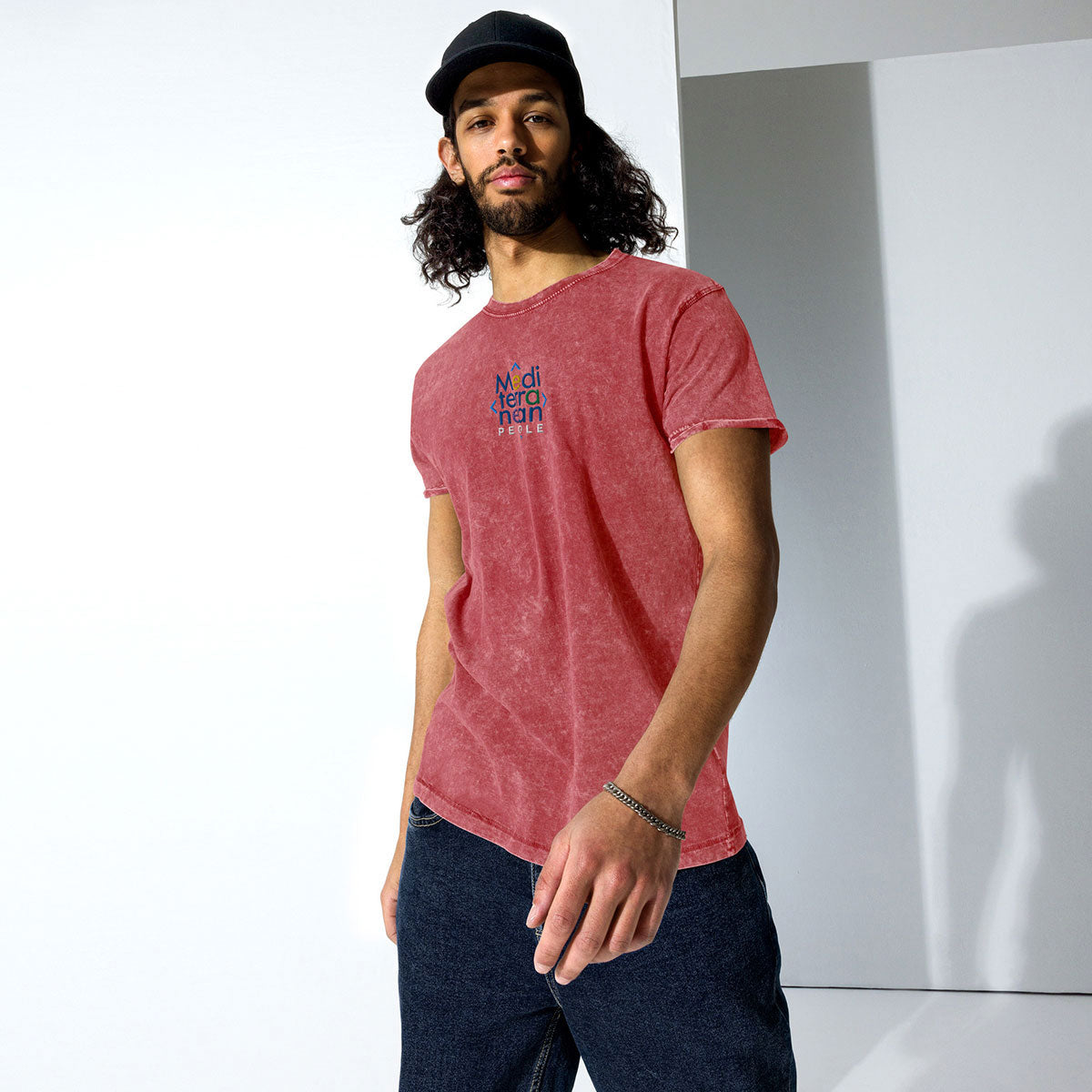 LIKELELE world · Camiseta m/corta·MEDITERRANEAN PEOPLE·Hombre/Unisex · Medium·Garnet Red-375b1f