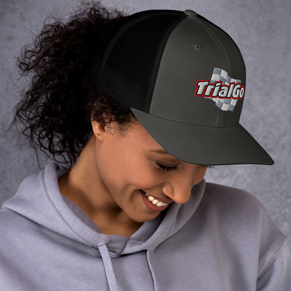 [446] TrialGo · Gorra de rejilla bordada · Unisex · BASIC · Charcoal/Black