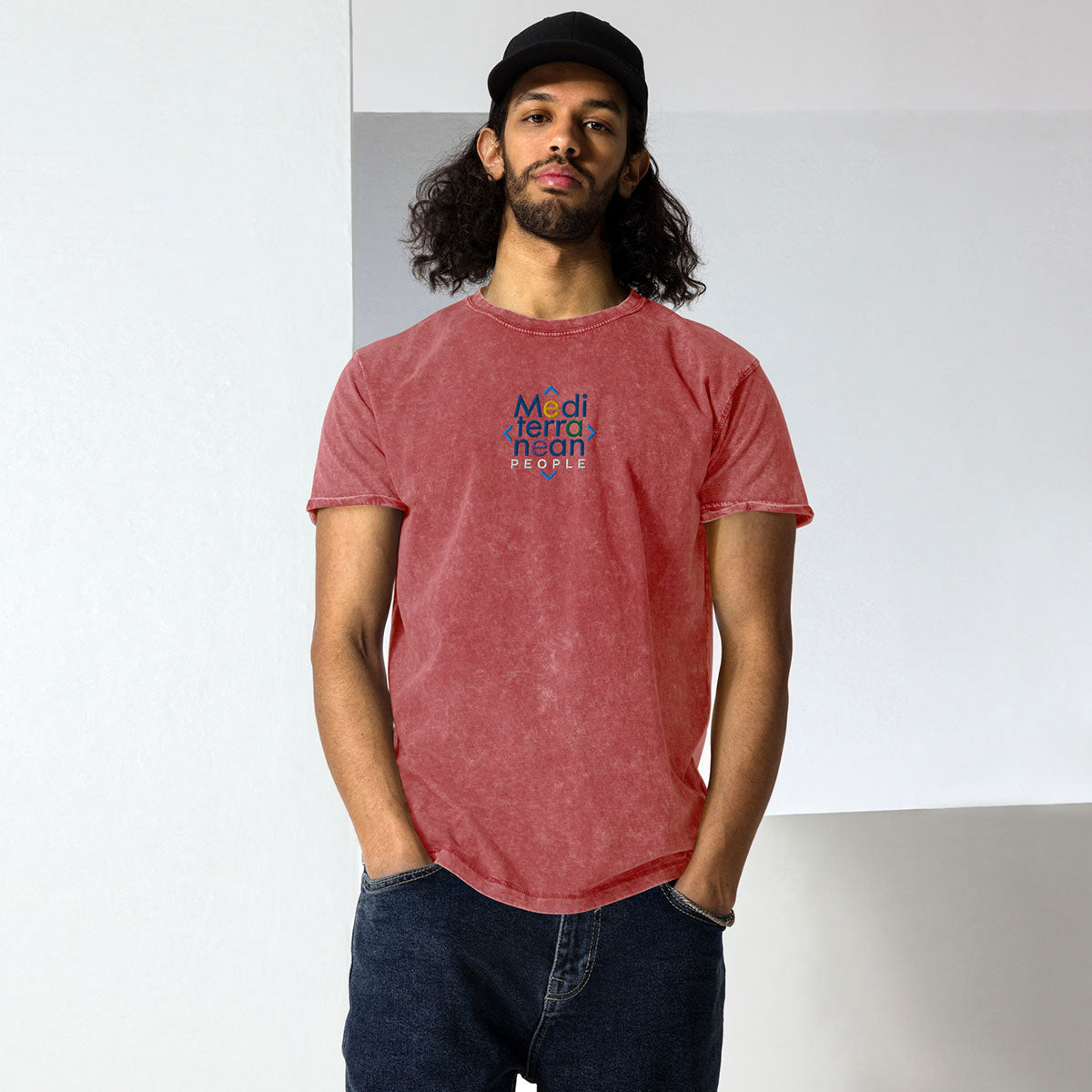 LIKELELE world · Camiseta m/corta·MEDITERRANEAN PEOPLE·Hombre/Unisex · Medium·Garnet Red-375b1f